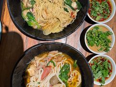 -万记麻辣烫国展总店