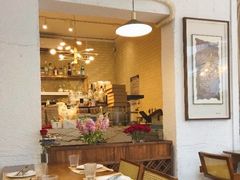 -Mark&Mars Restaurant