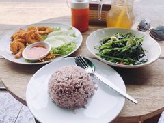 -Kat's Kitchen