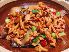 土萝卜干炒土腊肉-吃饭皇帝大(合生汇店)