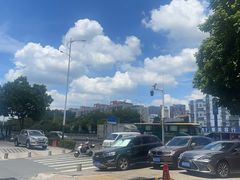 -雲宜贵宾舍酒店(深圳龙东地铁站店)