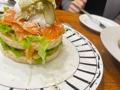 三文鱼水波蛋松饼-AFS Cafe & Canteen(闽江二路店)