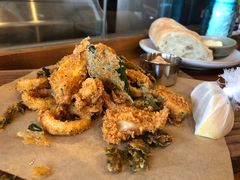 -ROAST coffee & eatery