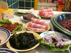 现杀牛蛙-有拈头成都市井火锅(老门东店)