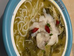 酸菜鱼米线-灵芝妹子海鲜米线(劳动公园店)