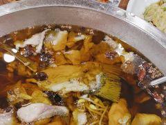 -鑫巴蜀小镇 · 水煮鱼专研店(玉桥店)