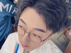 -海马体照相馆(宁波天一广场店)