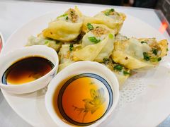 生煎馄饨-小实惠嘉(威海路店)