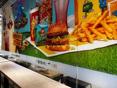 -麦当劳(中二横路店)