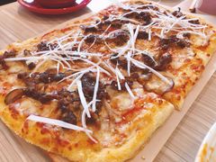 炙烤澳洲牛肉比萨（大方薄底）-必胜客(仁恒店)