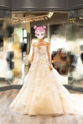 -深白婚纱艺术馆(王府壹号店)
