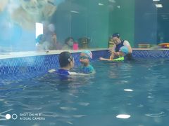 -Swim斯卫姆国际儿童游泳中心(红博中央公园店)