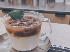 完不成KPI的校长-村口大树(长乐路店)