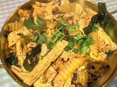-小山城麻辣香锅(新邻生活广场店)