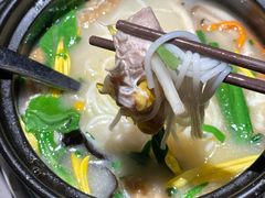云南过桥米线-云海肴·汽锅鸡·云南菜(高德置地店)