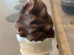 圆筒-麦当劳(新塘万达广场分店)