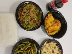 -新金手勺东北农家菜(太阳飘亮购物中心店)