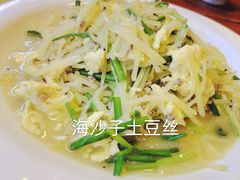 -闯关东东北农家菜(崂山石老人店)