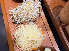 -黔有有贵州酸汤夺夺粉火锅(五味十字店)