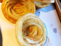 老济南油旋-明湖小楼·鲁菜·济南菜(大明湖店)