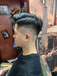 -查尔曼男士理发馆