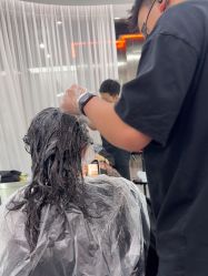 -艾美A·M Hair Salon