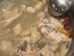 -一席地·本地鸡窝·杭帮鸡火锅(萧山银隆百货店)