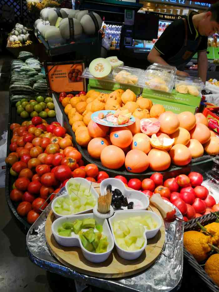 打分 超市菜品新鲜,种类繁多,价格合理,服务好.