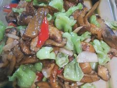 -缘生态云南菜·野生菌庭院餐厅(华侨城店)