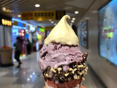 香草蓝莓双球冰淇淋-哈根达斯(龙湖时代天街店)