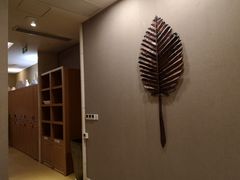 换洗室-汤泉良子·沐足·颂钵疗愈·SPA(珠江新城店)