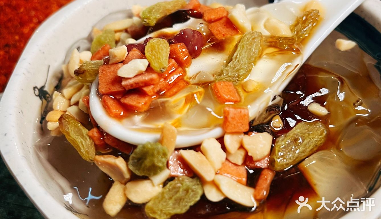 深圳最强鸭血，竟然在串串店里？