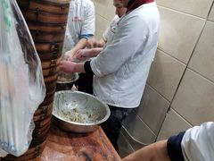 -舒小笼松针小笼包