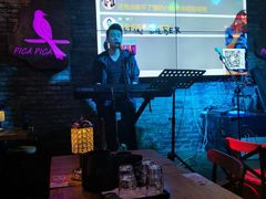-喜鹊音乐酒馆(西街店)