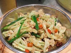 -丹江口渔村·湘味厨房(桃园店)