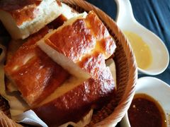 餐前面包-Efes Turkish & Mediterranean Cuisine 艾菲斯餐厅(陆家嘴店)