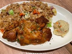 -玛格萝妮比萨屋(四平店)