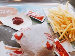 -麦当劳(卫星广场店)