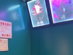 -荒岛实景沉浸密室(江汉路1店)