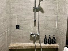 -苏州工业园区奥特莱斯亚朵酒店