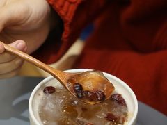 蔓越莓银耳炖桃胶-小团圆糖水铺(襄阳南路店)