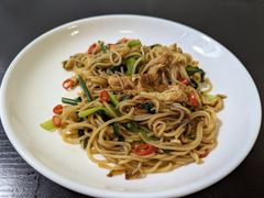 -辣叨叨·江西小炒锅气米粉(南京西路店)