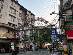 -溪岸路花鸟市场