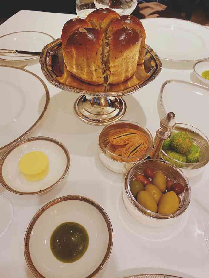 sir ellys 艾利爵士餐厅-"上个月去过,夜景很美,由于是提前订的,预.