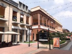 -王府井奥莱临潼小镇(临潼店)