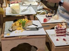 -大中华希尔顿酒店-念自助餐·嗨啤·小龙虾
