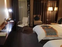 -天艺东环酒店(海口高铁东站龙湖天街店)