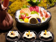 -蟹犇前•帝王蟹雪蟹(陆家嘴店)