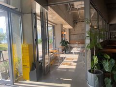 -三勾JJJ Burger&Coffee(梅溪湖店)