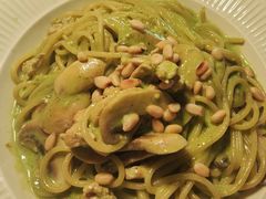青酱蘑菇鸡肉意面-UPPER KITCHEN(延安路店)